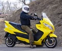 100/180-mile-zev-lrc-x-electric-scooter-goes-on-sale_4.jpg